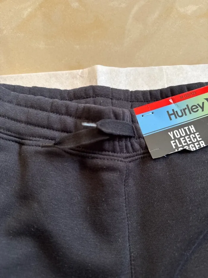 Bas de jogging de la marque Hurley taille 10/12 ans neuf - photo numéro 4