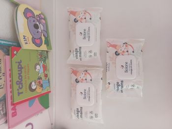 Lingettes biolane visage et main