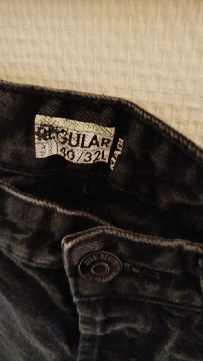 Jean noir Regular Kiabi - Taille 40/32L - photo numéro 2