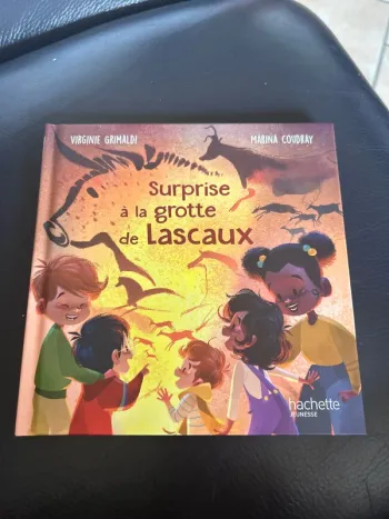 Surprise à la grotte de Lascaux