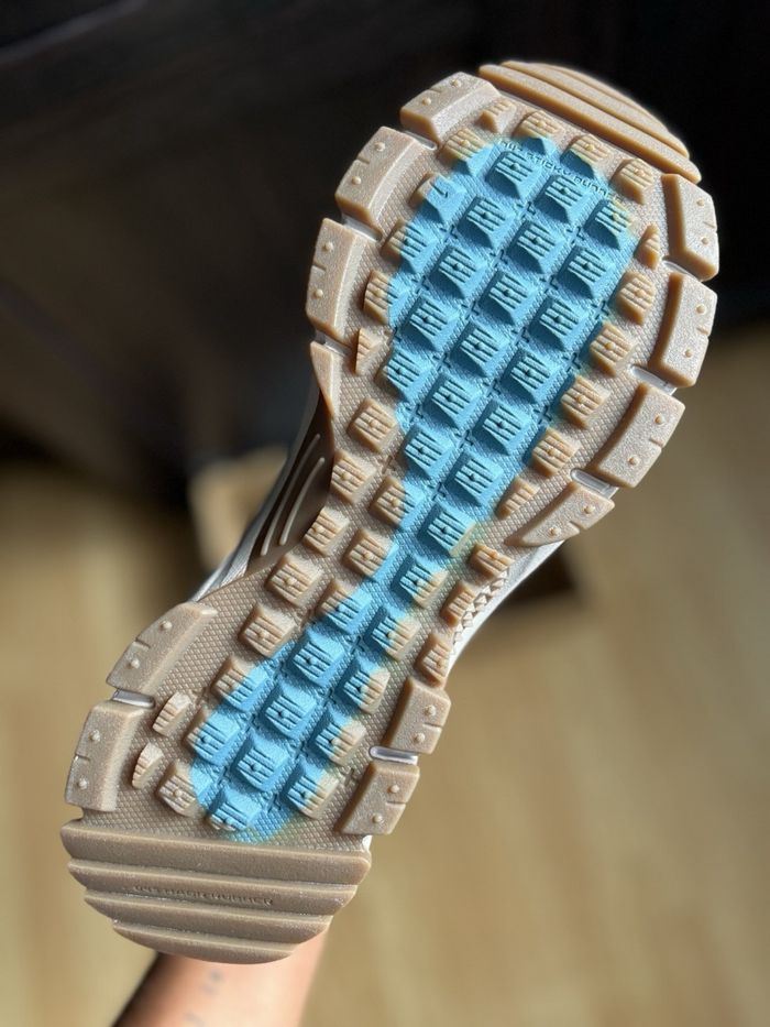 Nike Zoom Vomero Roam pour femme - photo numéro 4