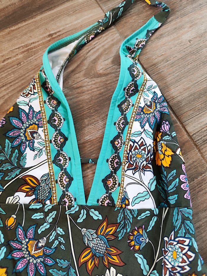 Maillot de bain une pièce kaki avec fleurs Lise Charmel Taille 3 (42) - photo numéro 2