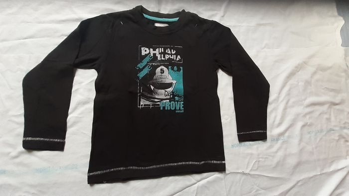 Sweet noir à motif vert et gris