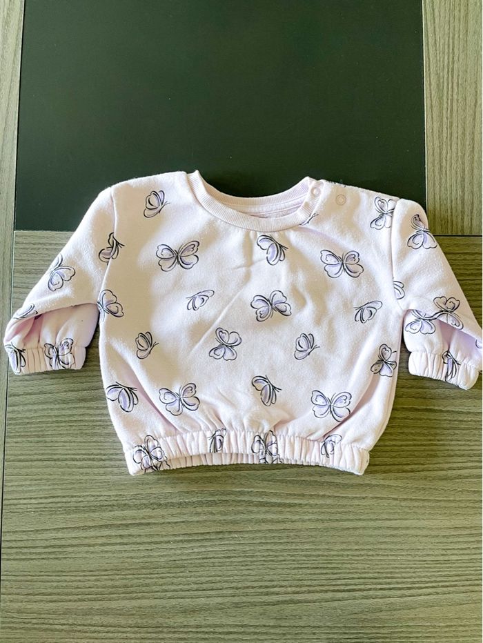 Ensemble Primark sweet et jogging papillons bébé fille taille 3-6 mois - photo numéro 2