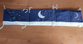 Tour de lit très bon état 40x190cm idéal pour lits 60x120 ou 70x140cms