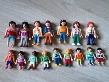 Lot personnages playmobil