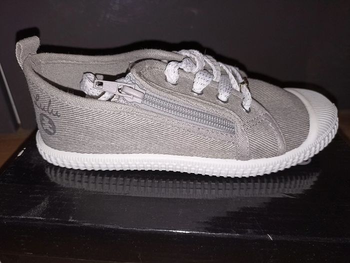 Chaussure tennis toile T32 neuve - photo numéro 2