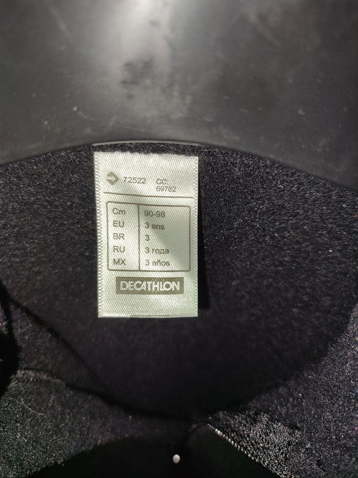 Pull noir - photo numéro 2