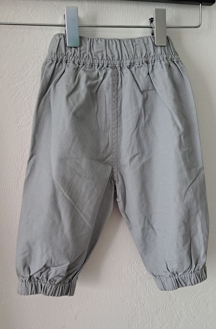 Pantalon léger Neuf mixte 6 mois - photo numéro 2