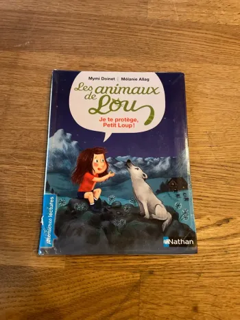 Livre premières lectures Les animaux de Lou Je te protège, Petit Loup !