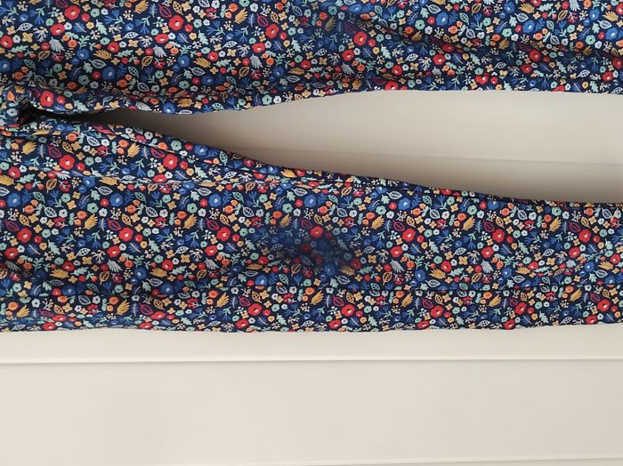 Jegging fille 7/8 ans – Motif floral – Multicolore – Bon état - photo numéro 3