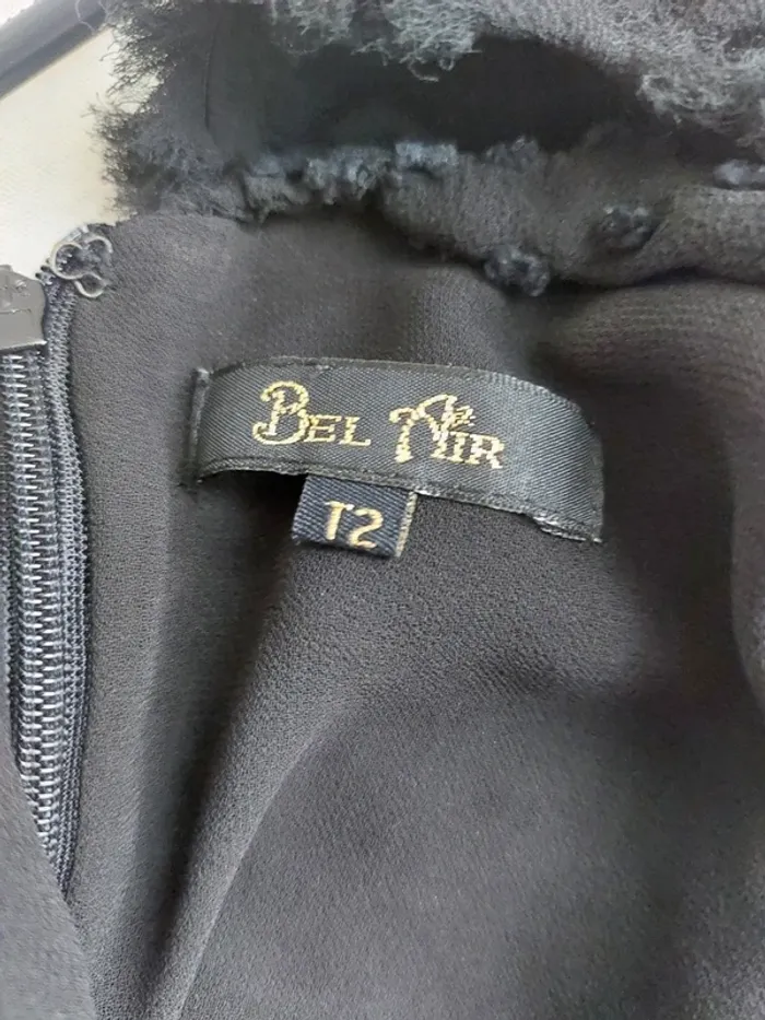 Robe Bel-Air – M – Noir – État : Excellent - photo numéro 6