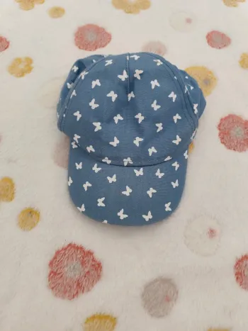 Casquette 2-6 mois