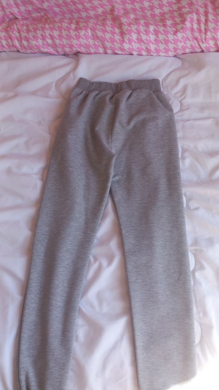 Ensemble sport - photo numéro 3