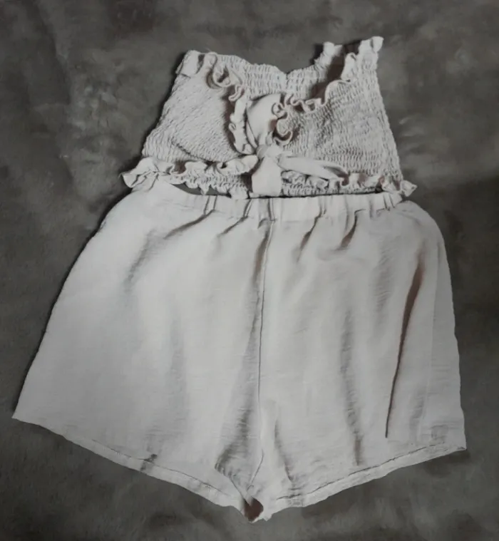 Ensemble top + t-shirt - Très bon état - Taille 38 - Marque Shein - photo numéro 2