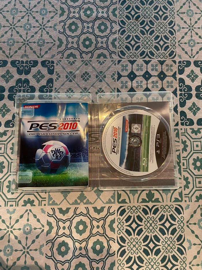 Jeu de play 3 PES 2010 - photo numéro 2