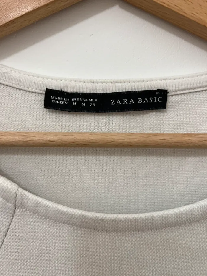 Haut blanc Zara Woman - photo numéro 2