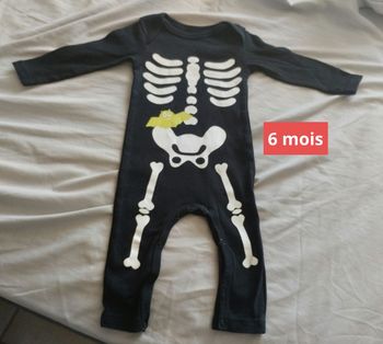Combinaison taille 6 mois