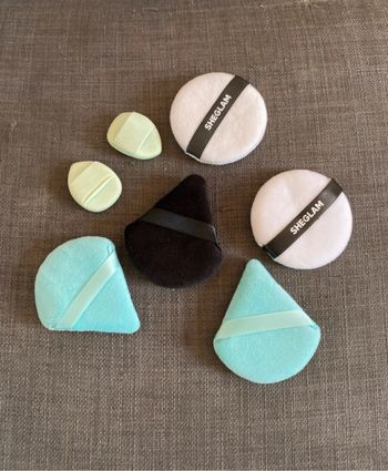 Lot 7 houppettes maquillage