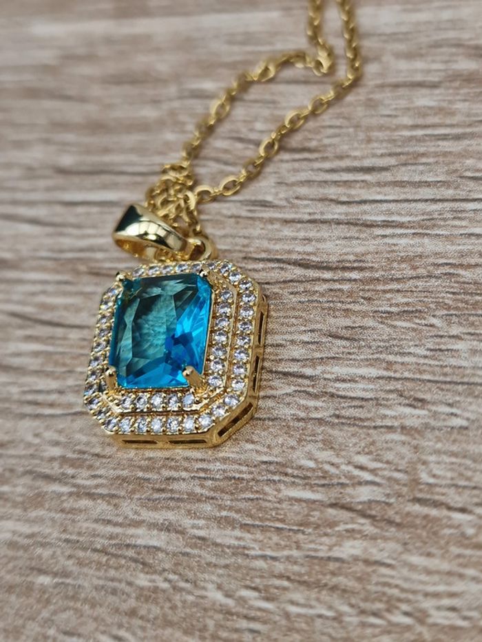 Collier Acier Doré Pendentif Pierre Bleue Cristal - photo numéro 13