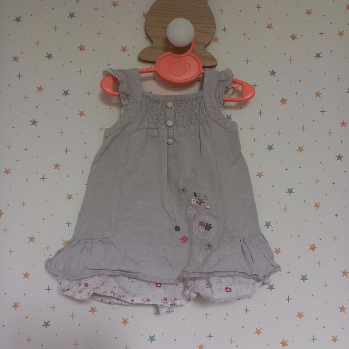 Robe grise