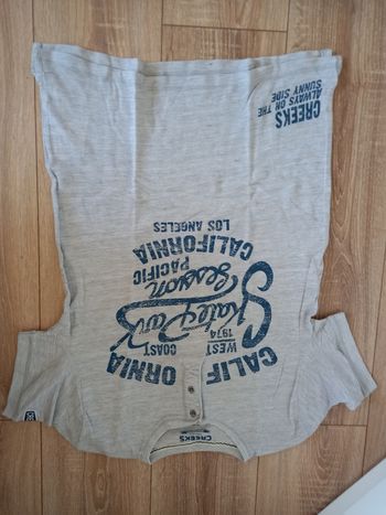Tee-shirt gris manches courtes marque Creeks taille 16 ans
