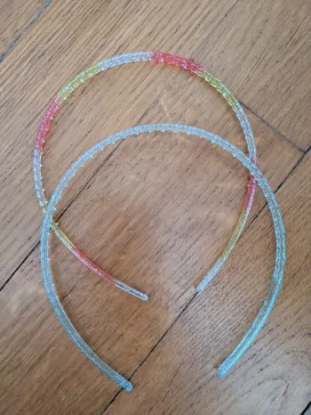 2 serres-tête petite fille transparent et multicolore neufs