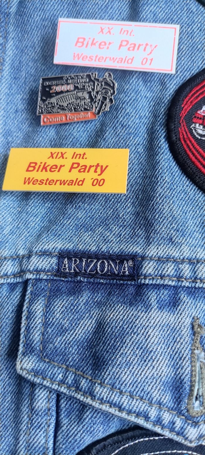 Veste customisée, Arizona Jeans, MC Abschwarter 1996 - photo numéro 10