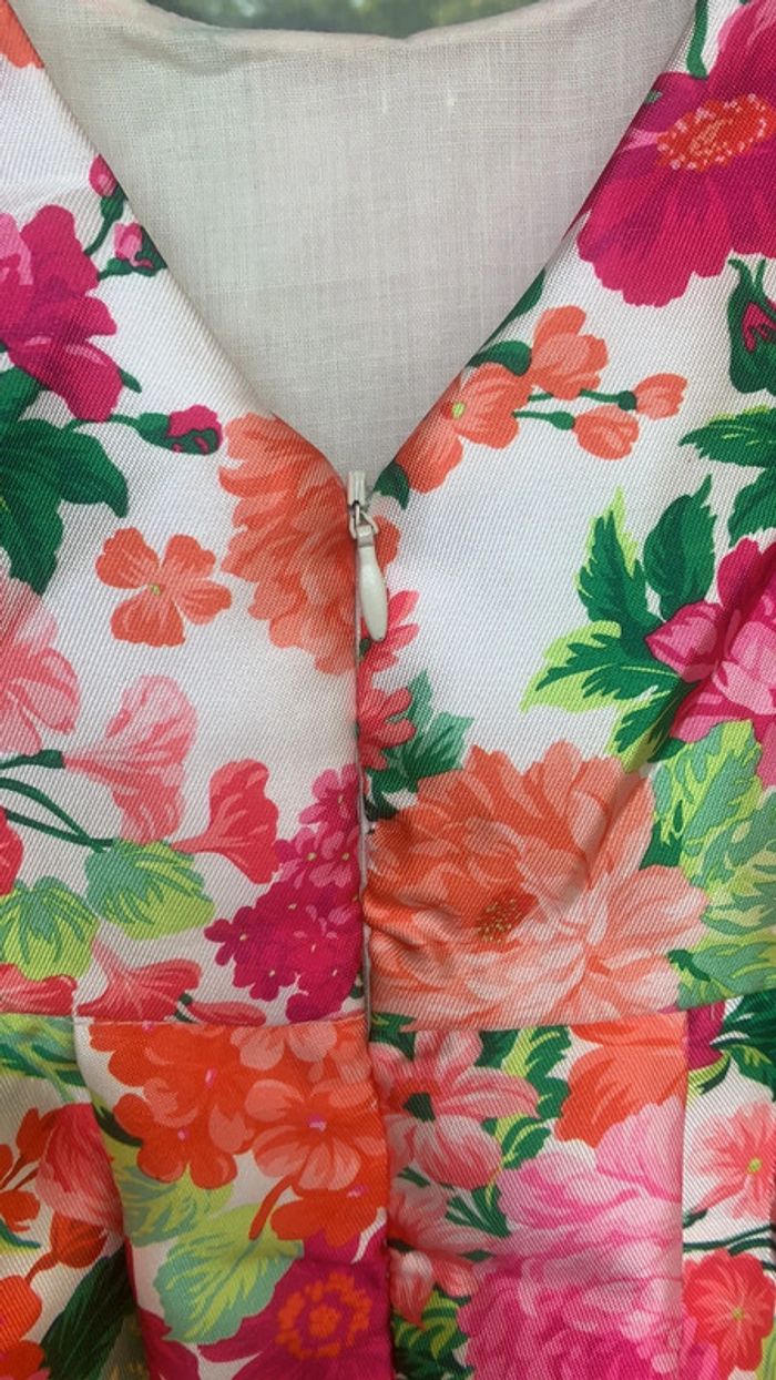 Très jolie robe (taille 3 ans) - photo numéro 6