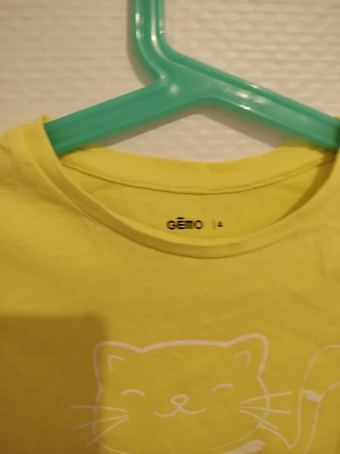 T-shirt chat neuf taille 4 ans - photo numéro 3