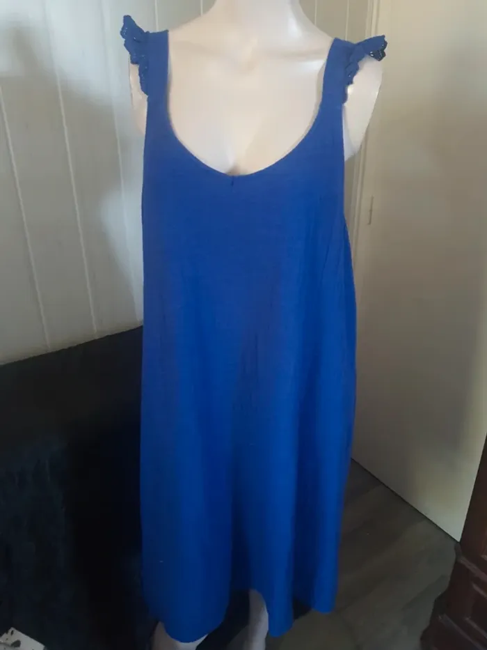 Robe volants dos 44 - photo numéro 3