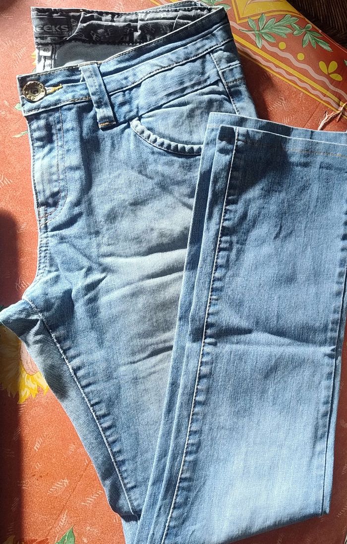 Jean bleu - photo numéro 2