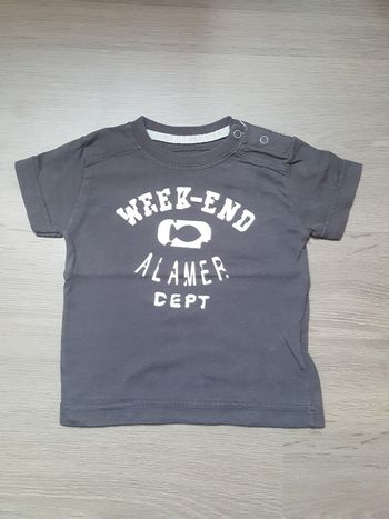 T-shirt manches courtes taille 6 mois