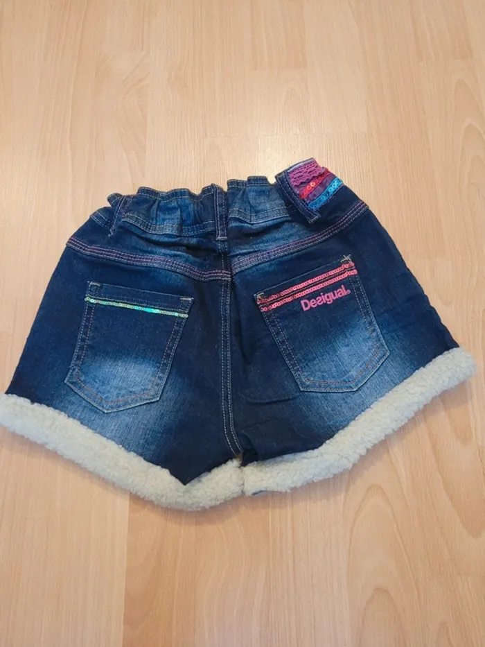 Short Desigual 11-12 ans - photo numéro 2