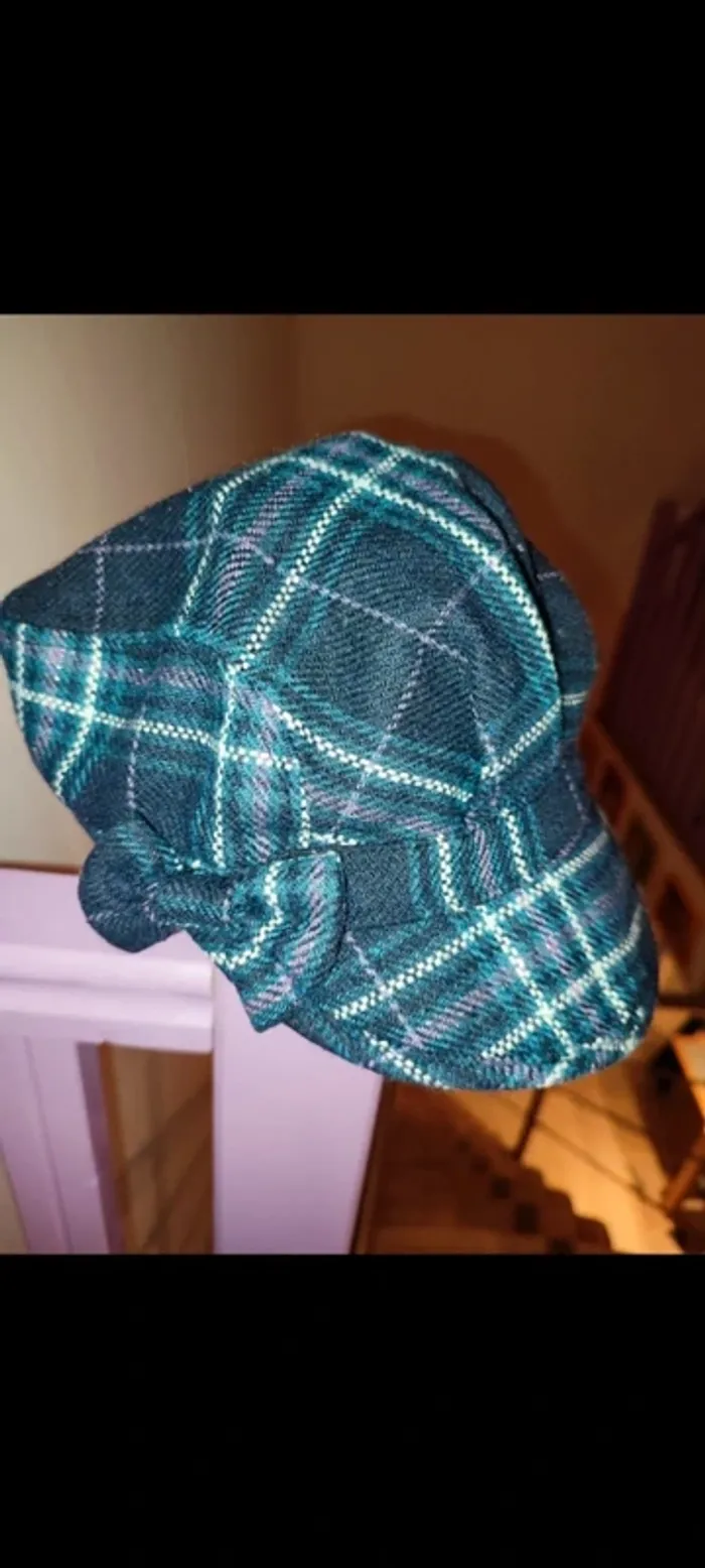 Casquette tape à l'oeil