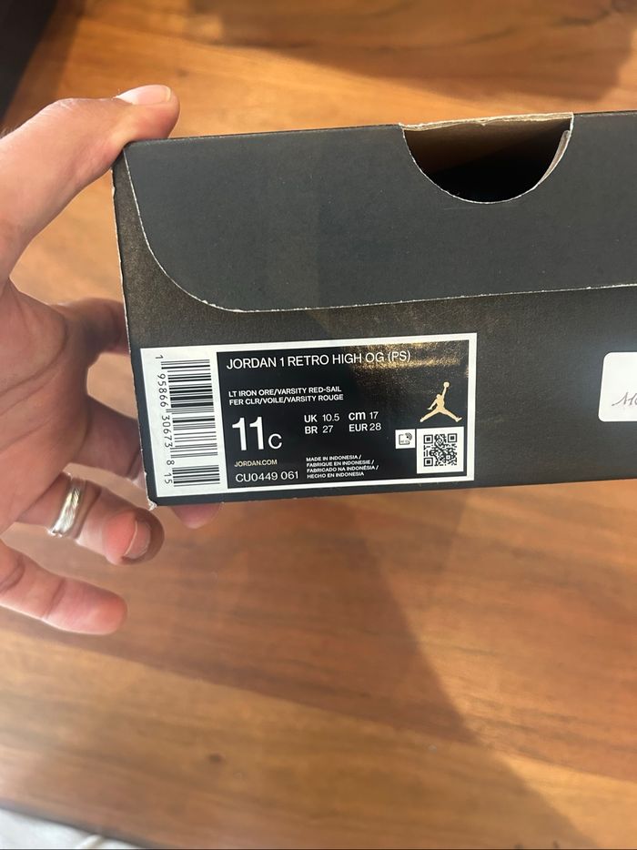 Jordan 1 taille 28 - photo numéro 3