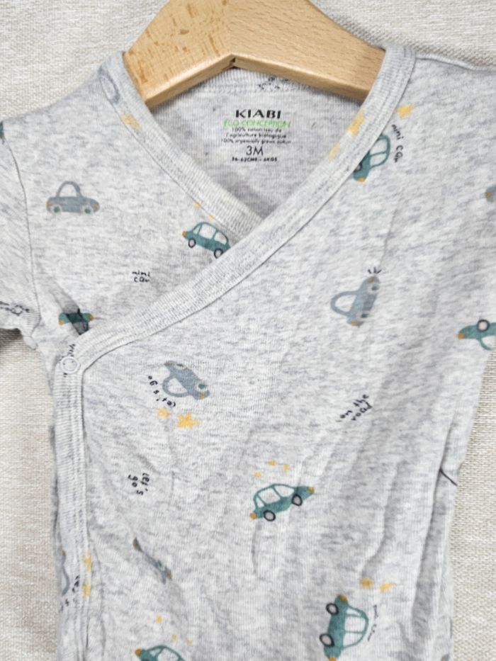 Bodie manche longue voiture kiabi 3 mois - photo numéro 4