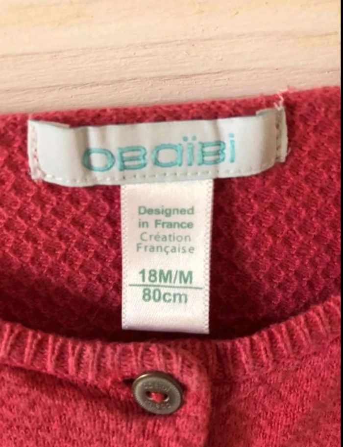 Gilet rose foncé Obaïbi 18 mois parfait état - photo numéro 2