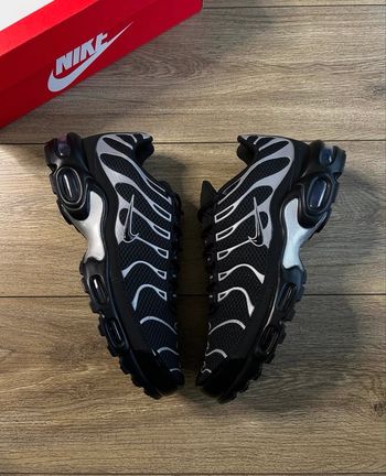 Nike tn noir gris chrome 42