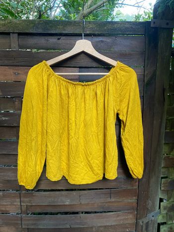 Jolie blouse jaune d’or