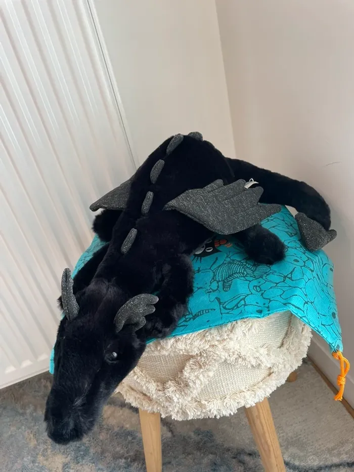 Peluche Jellycat Onyx Dragon Large 🐉🖤 - photo numéro 12