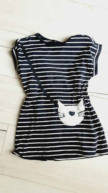 Vêtement fille robe rayée marine et blanc motif chat Kiabi 4 ans