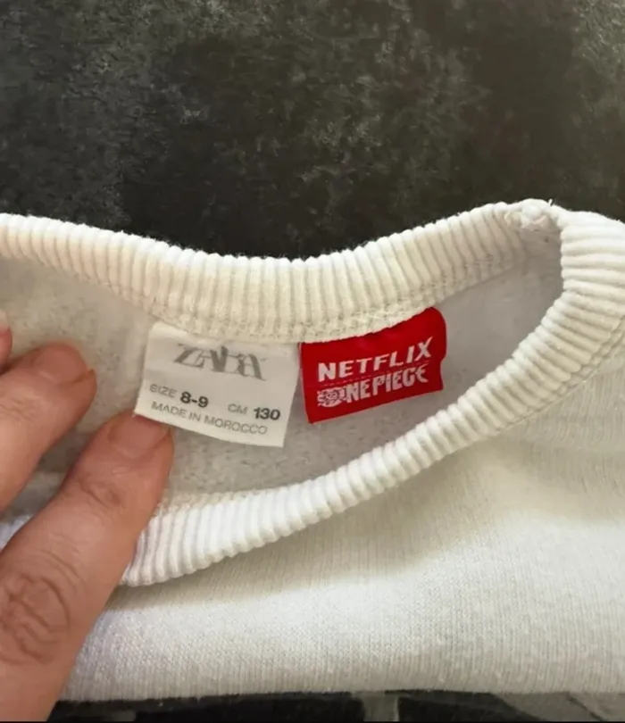 Sweat blanc One Piece Zara garçon 8/9 ans - photo numéro 3