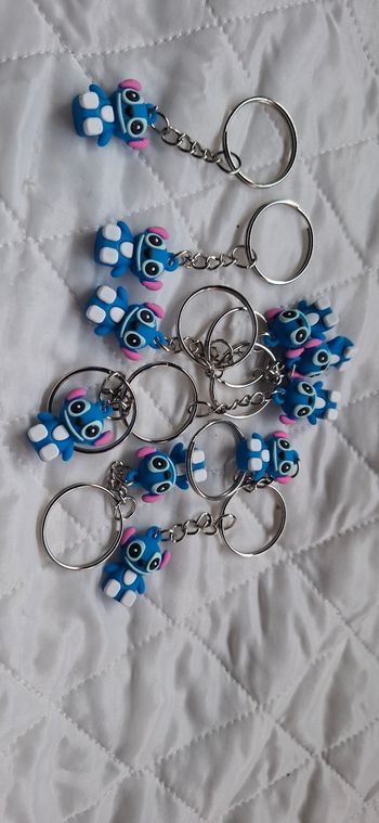 Lot de 10 pièces portes clé stitch