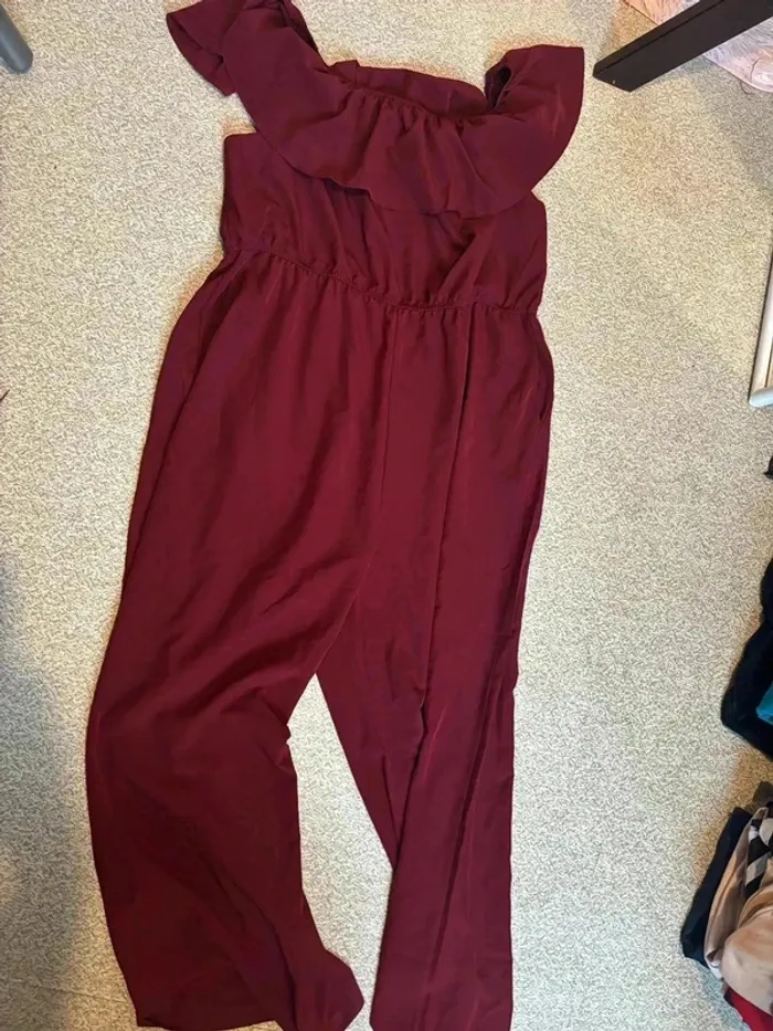 Magnifique combinaison taille 46 neuve - photo numéro 3