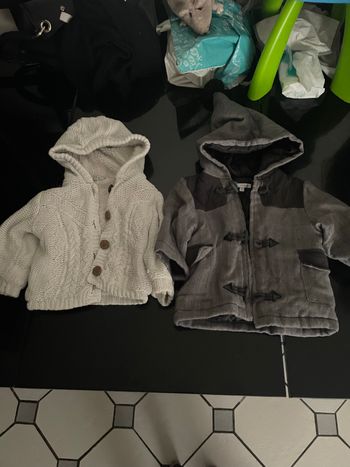 Lot de 2 manteaux 12mois