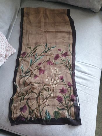 Magnifique étole foulard Oscar de la Renta