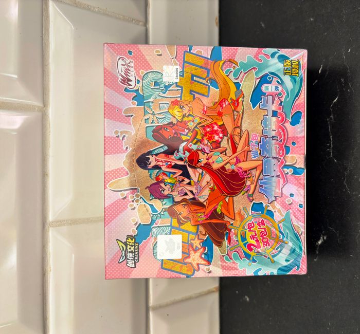 Display Winx Club ! 30 Boosters 90 Cartes à collectionner