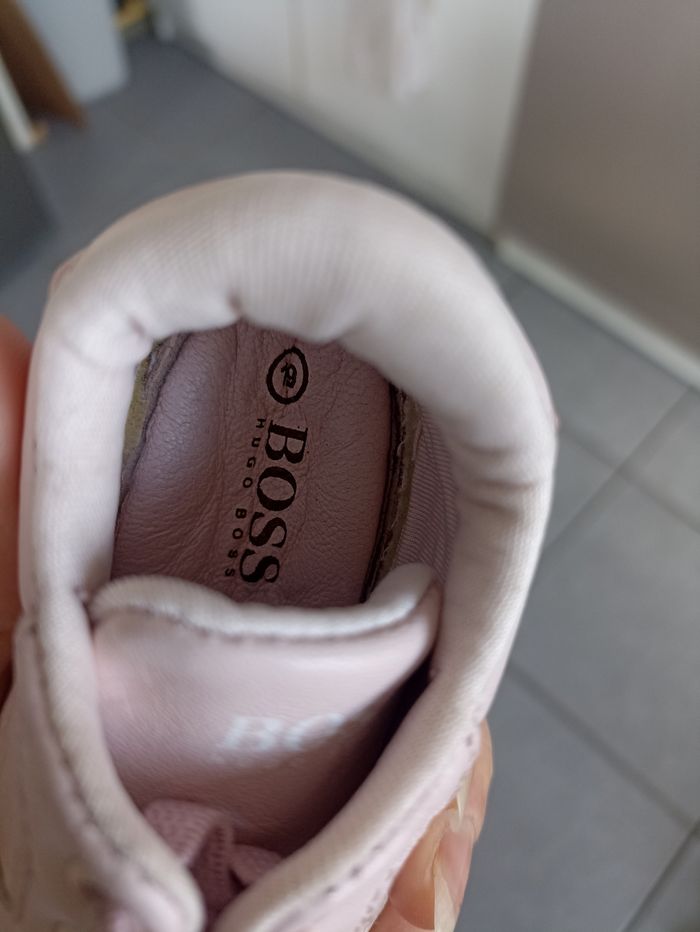 Adorable ! Chaussures bébé Hugo Boss - photo numéro 6