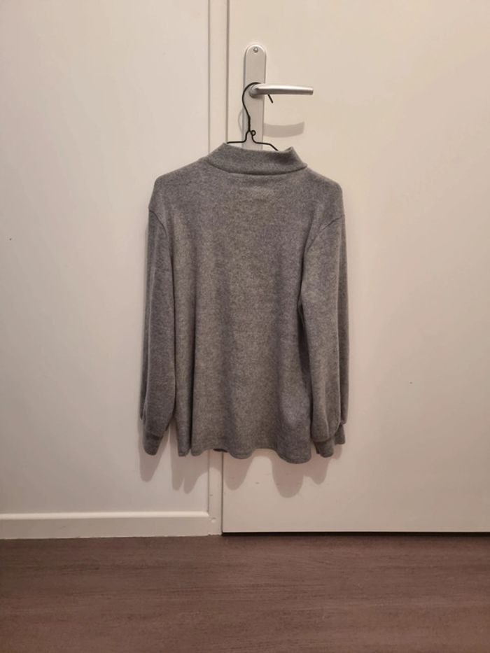 Pull col V - photo numéro 2